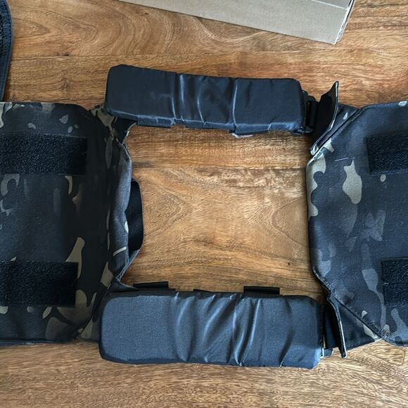 Quick Release 1000D Nylon Outdoor Survival Protection Vest-Breathable Mesh Pads - Picture 6 of 11